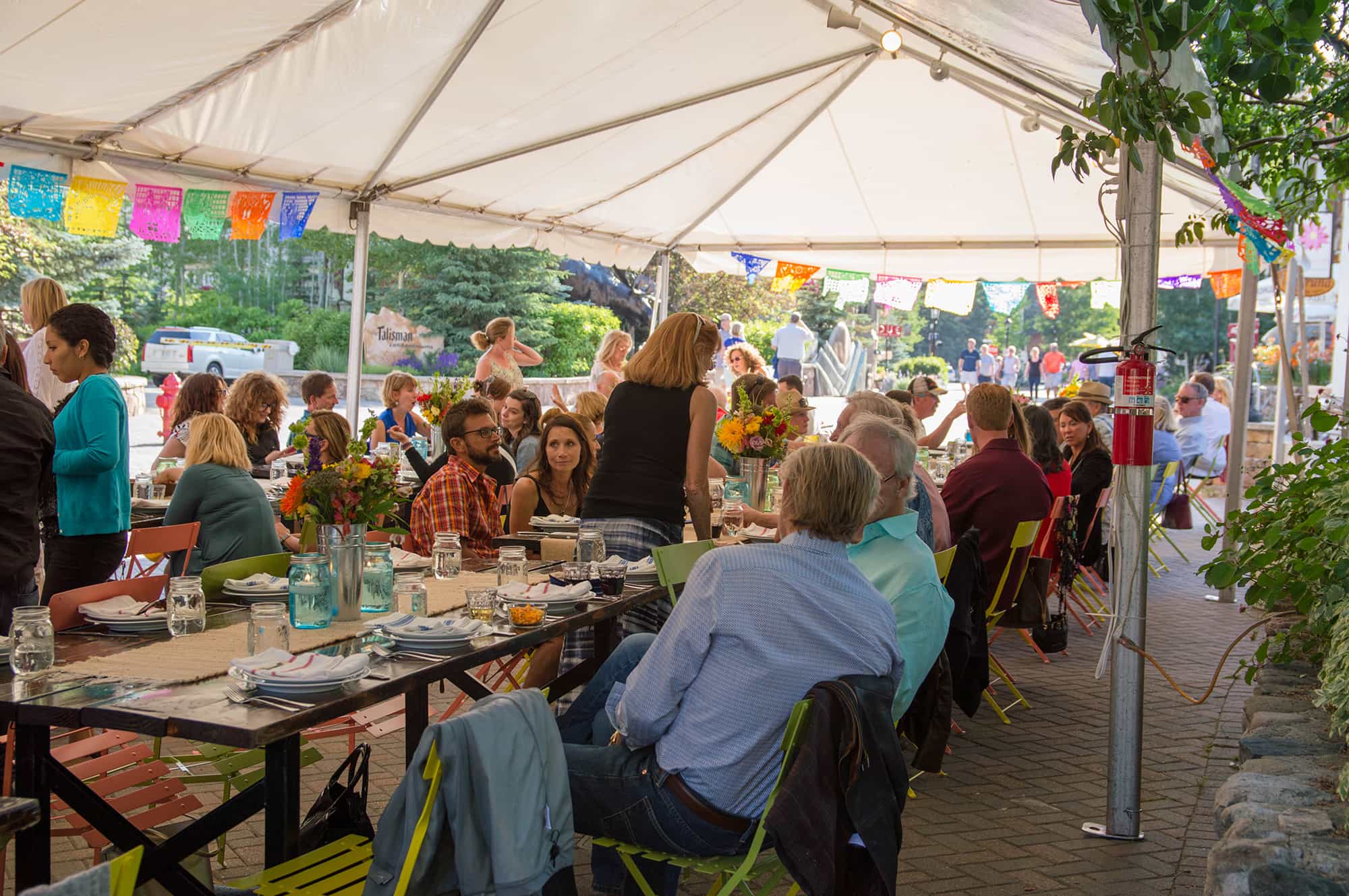 VAIL FARMERS' MARKET & ART SHOW